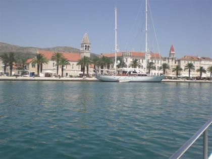 Ferienwohnung am Meer , in Kroatien mit Garten ,Grill und Parkplatz