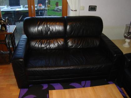 Ledersofa 2 und 3 Sitzer + Hocker