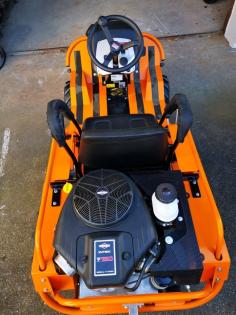 Aufsitzrasenmäher AS Enduro 900