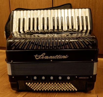 Serenellini Piano-Akkordeon Imperator IV 96 mit Cassotto fast neu!