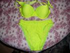 Neongelben Bikini