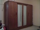 KLEIDERSCHRANK  FRISIERTOILETTE
