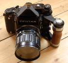 Verkaufe Pentax 67 mit TTL Prismensucher und original Holzgriff