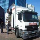 Wir schreddern alte Aktenordner direkt vor Ihrem Haus in unserem LKW