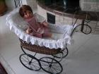 Nostalgischer Puppenwagen ; große Räder; Ohne Puppe