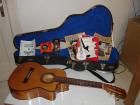 Requinto  kleine Gitarre 
