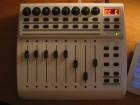 Behringer B-Control BCF2000-WH.