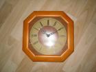 Wanduhr  orange 