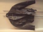 Funkelnagelneue, schwarze Motorrad-Damenlederjacke, Grösse 40