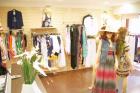 Modeboutique in der Altstadt von Nizza, Südfrankreich, zu verkaufen