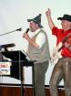 MUSIK ZUM TANZEN, SINGEN, STIMMUNG MACHEN 