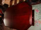 Massiver Holz-Couchtisch