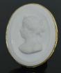 Meissen Brosche aus 585er Gelbgold mit Kamee/ Gemme