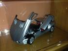 Mercedes Benz McLaren SLR silver CMC C-006 E silber metallic Leder rot 1:12