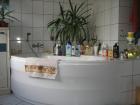 3 Zi-Whg,2.Stock ,EBK,450 €+Strom und Gas,Sat,Hof/Garten,ab 1.04-0.7978