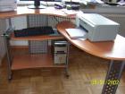 Biete PC-Schreibtisch