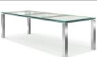 Esstisch mit Glasplatte