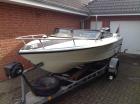 Top Sportboot mit neuw. Außenborder u. Trailer