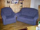 ZweierSofa und Stuhl